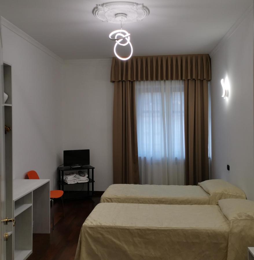 Guesthouse Central Station Group - Via Sammartini 15 Milano Dış mekan fotoğraf