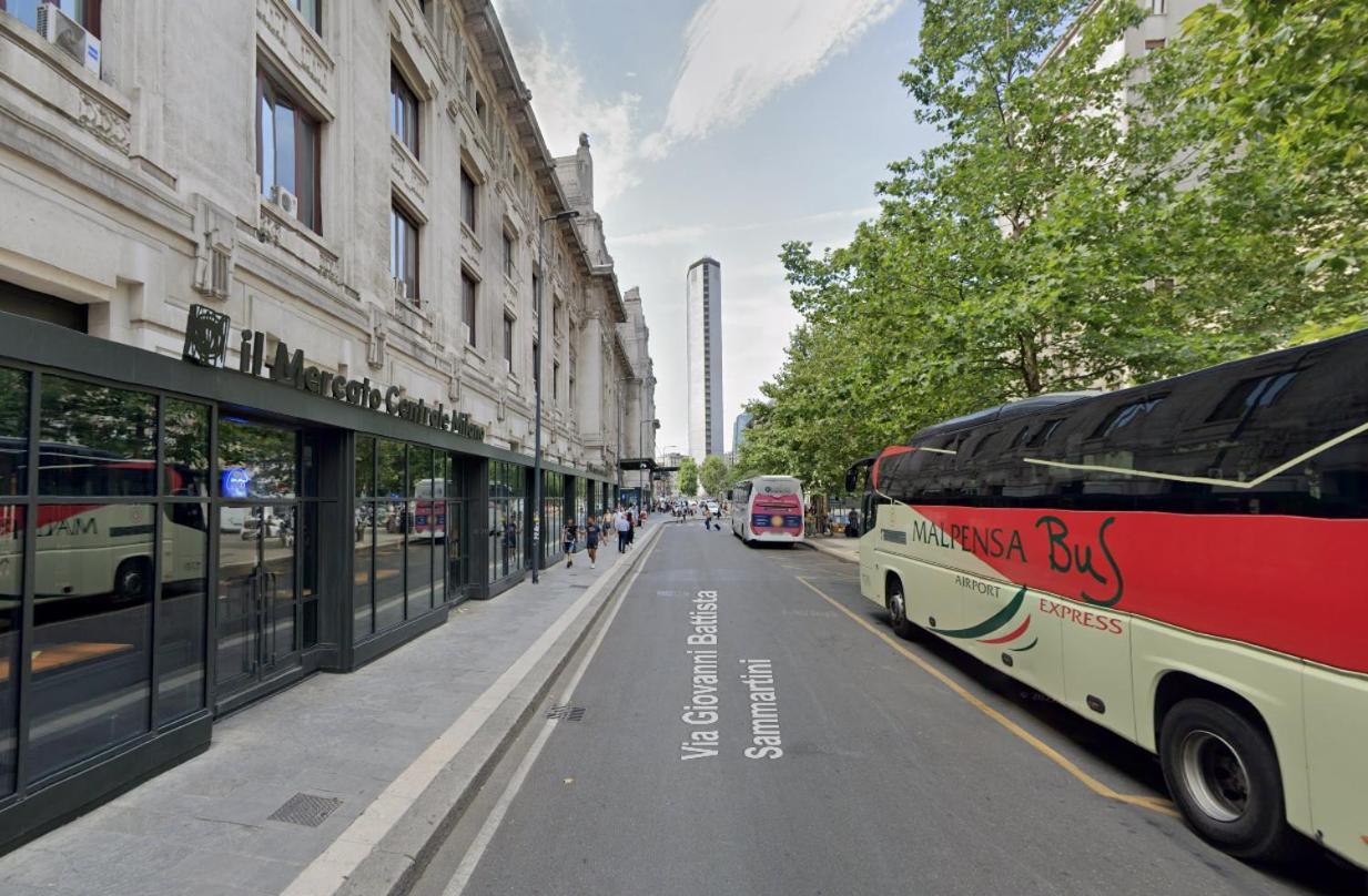 Guesthouse Central Station Group - Via Sammartini 15 Milano Dış mekan fotoğraf